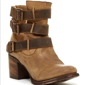 Freebird Rollin Booties worn once. 10 tan w/brown